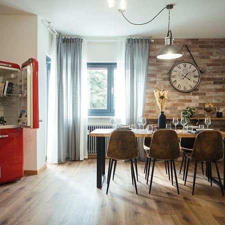 The Brick 194, 7 Posti Letto, Parcheggio E Posto Bici Apartment Udine Exterior photo